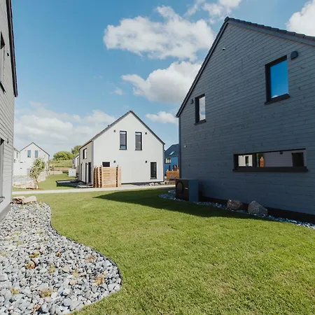 Doppelhaushaelfte Thordis Holiday home